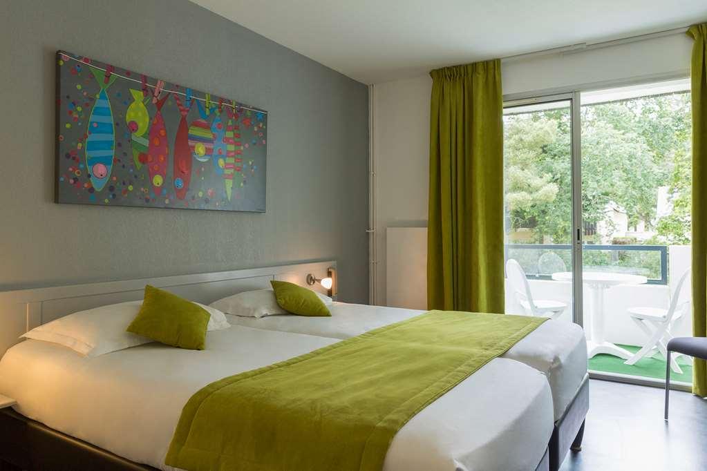 Hotel Du Golf Saint-Laurent Ploemel Room photo