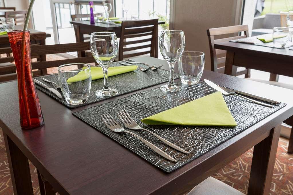 Hotel Du Golf Saint-Laurent Ploemel Restaurant photo