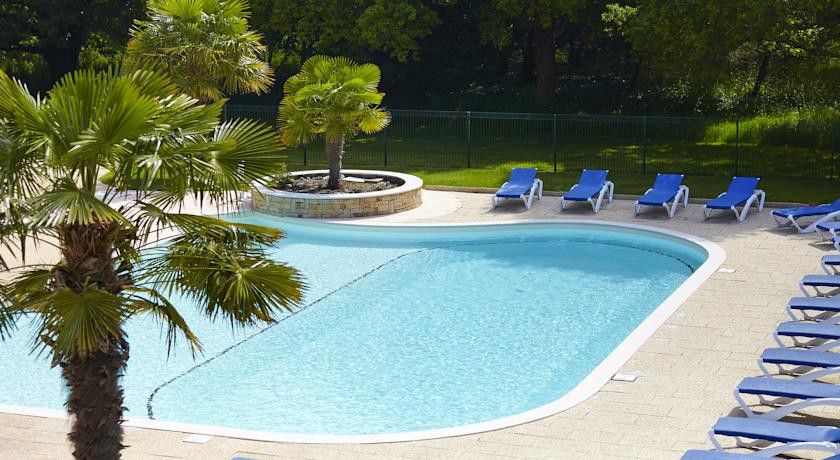 Hotel Du Golf Saint-Laurent Ploemel Exterior photo